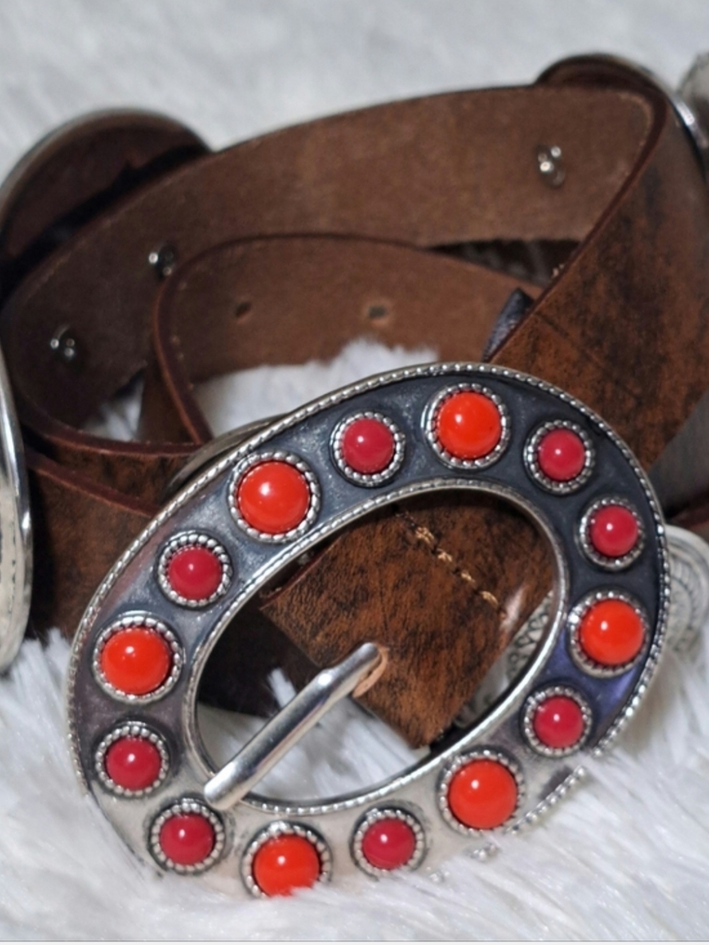Zara Boho Western Concho Belt Brown Faux Leather Red Cabochon Size 32 - Picture 2 of 3